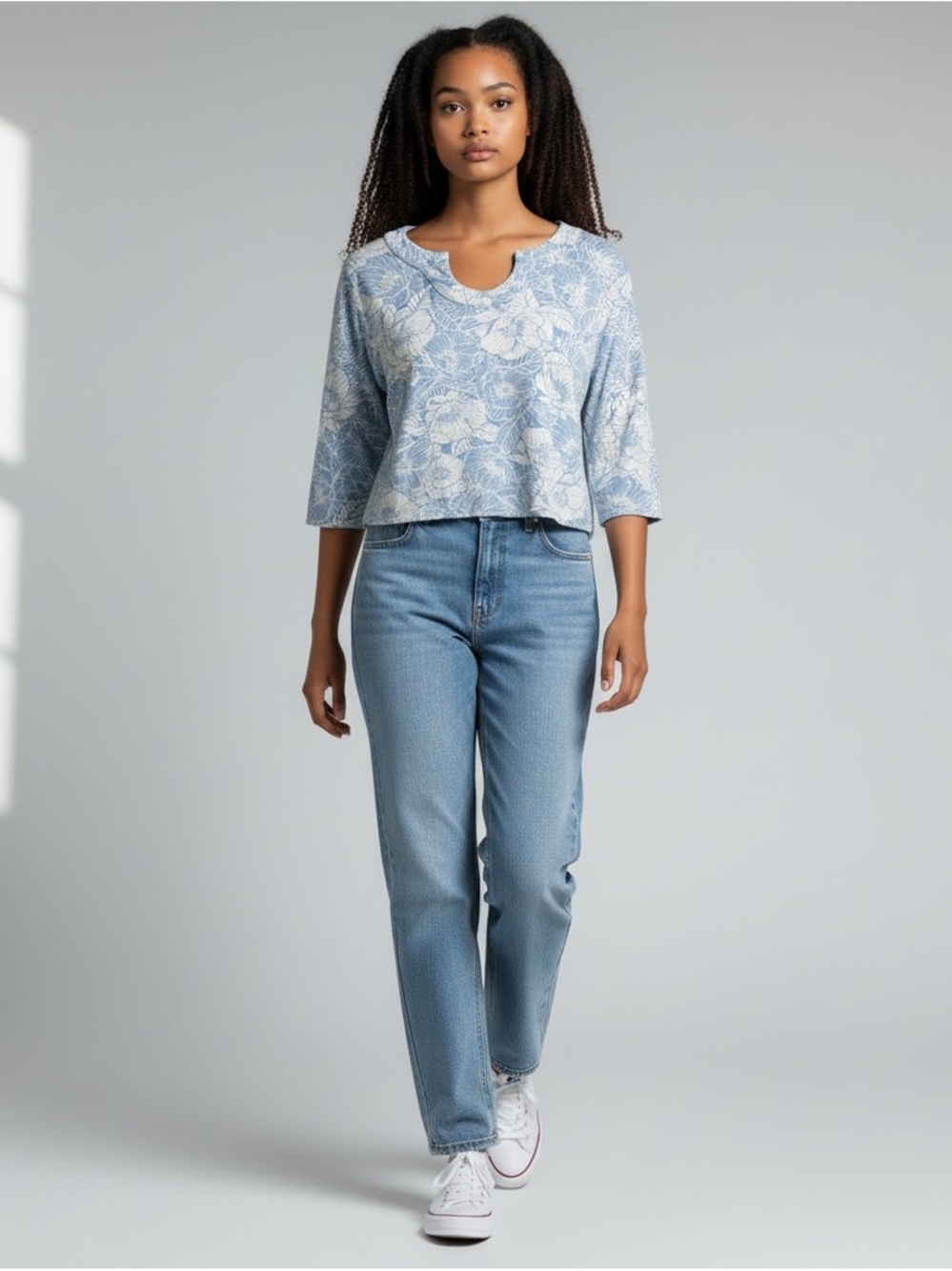 Heart of Palm Light Blue Floral Top size 1X